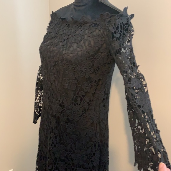 Little Black dress - Picture 3 of 7